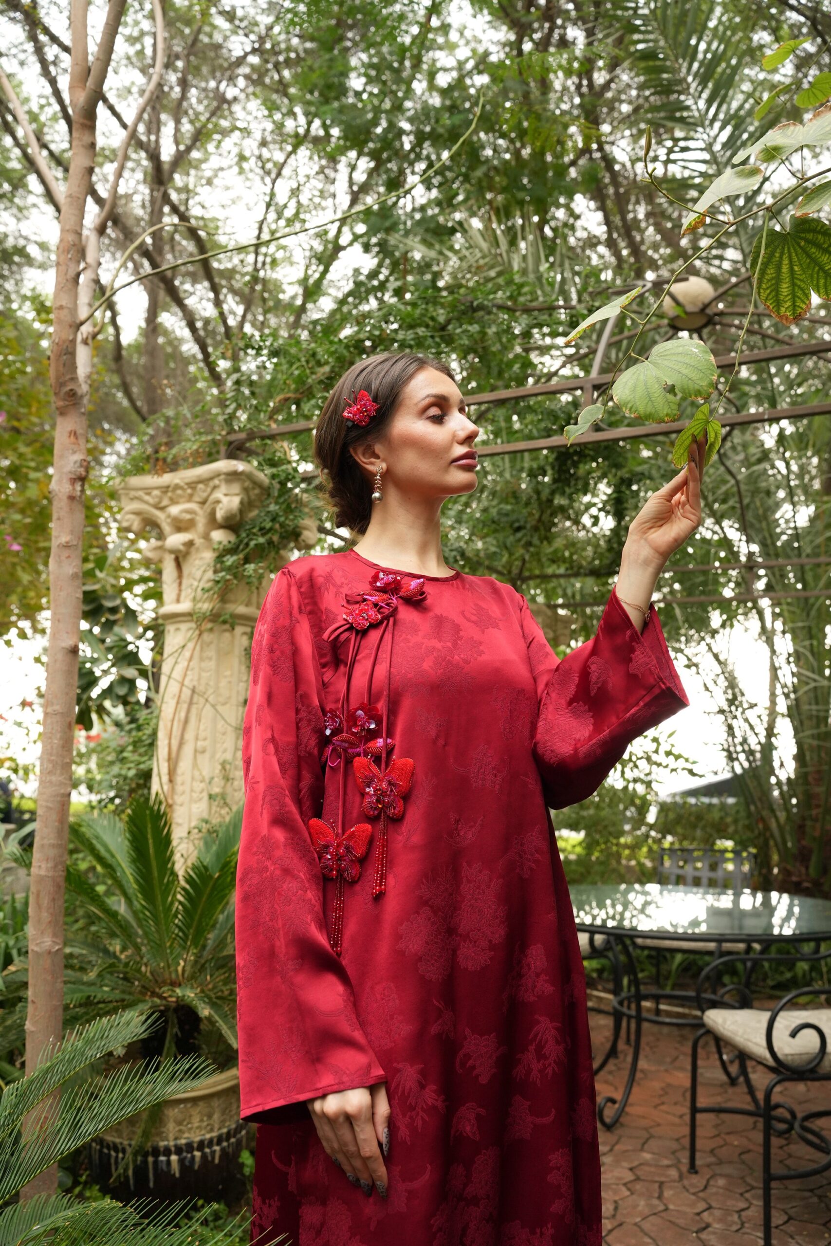 Lunaria Crimson - Image 5